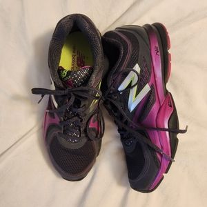 New Balance size 8.5 Wx1267 Purple black cross training shoes